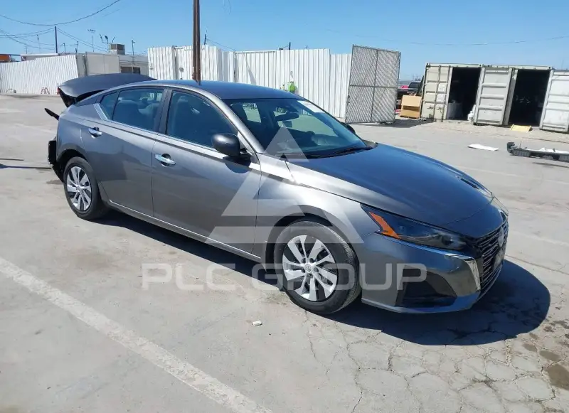 2025 Nissan ALTIMA photo