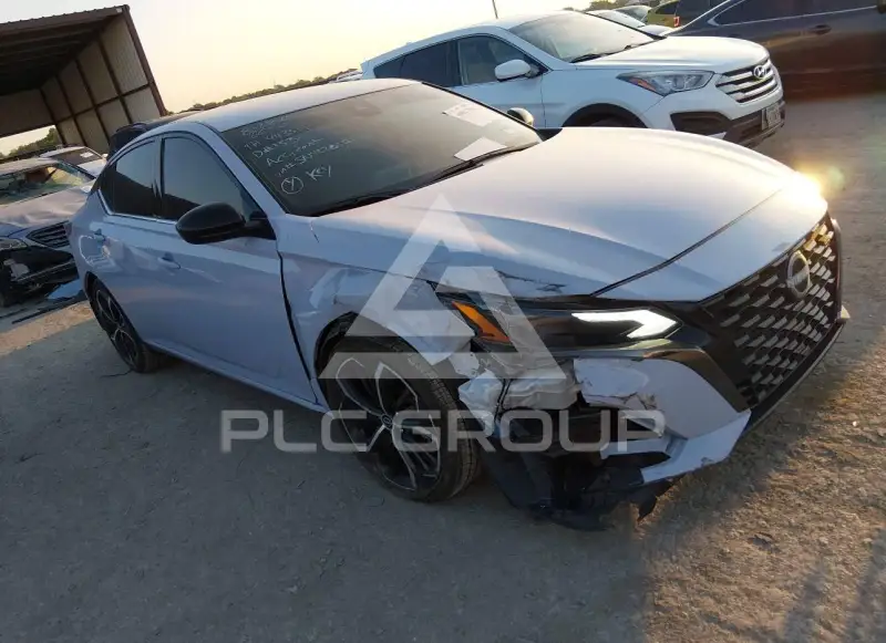 2025 Nissan ALTIMA photo
