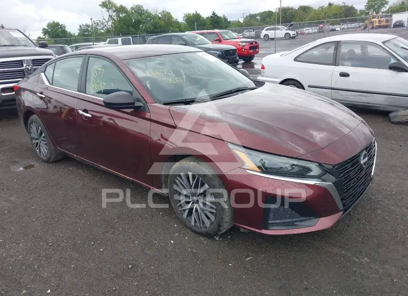 2025 Nissan ALTIMA photo