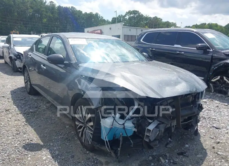 2025 Nissan ALTIMA photo
