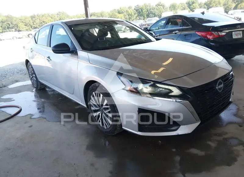 2025 Nissan ALTIMA photo