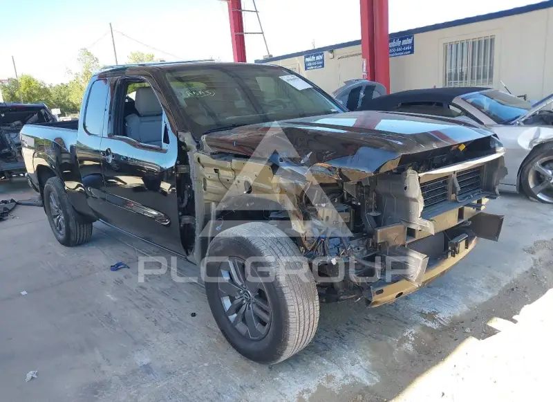 2025 Nissan FRONTIER photo