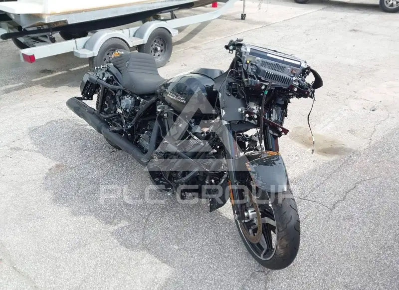 2025 Harley-Davidson FLTRX photo