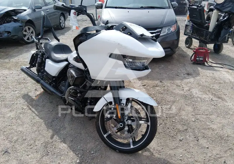 2025 Harley-Davidson FLTRX фото