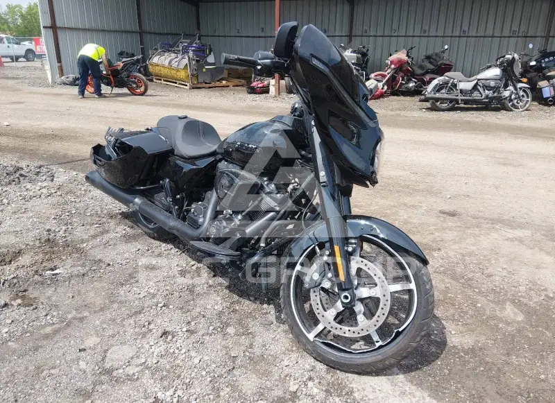 2025 Harley-Davidson FLHX фото