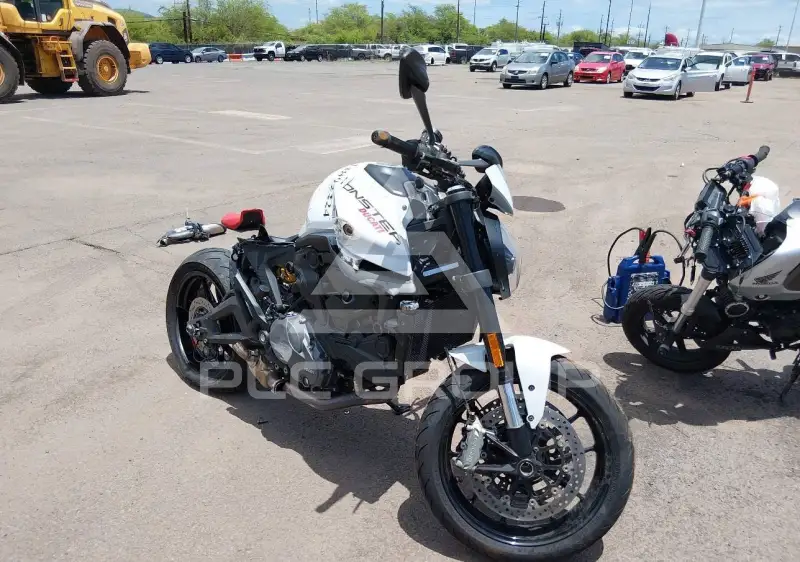 2025 Ducati Monster photo