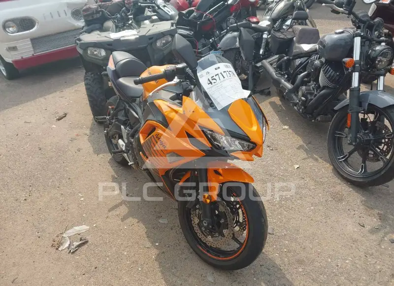 2025 Kawasaki EX650 фото