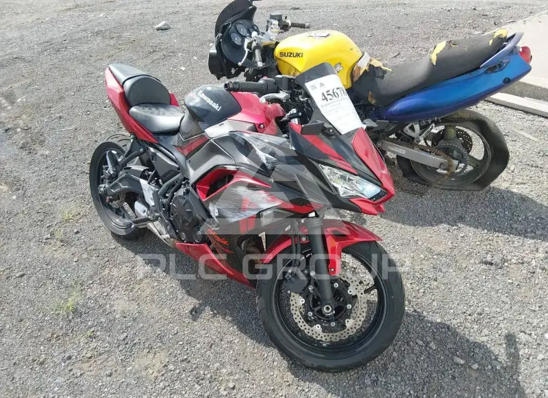 2025 Kawasaki EX650 photo