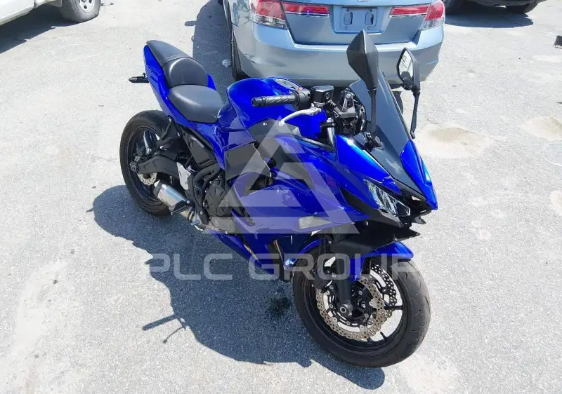 2025 Kawasaki EX650 фото