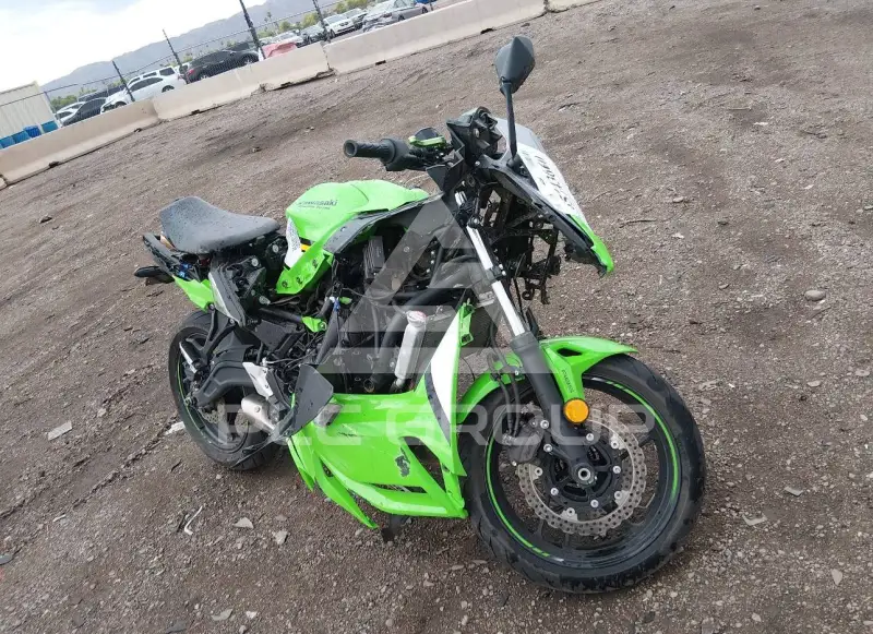 2025 Kawasaki EX650 фото