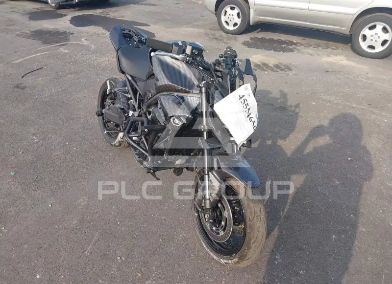 2025 Kawasaki ZR900 фото