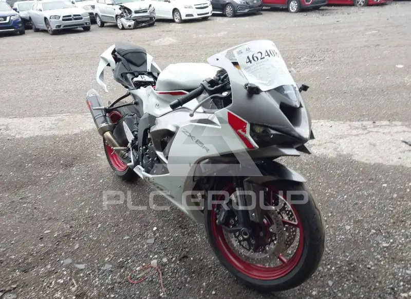 2025 Kawasaki ZX636 фото