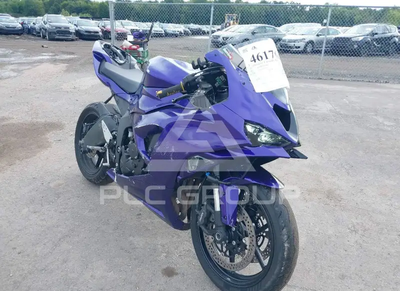 2025 Kawasaki ZX636 photo