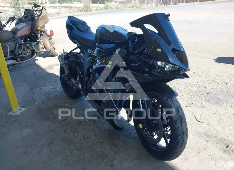 2025 Kawasaki ZX636 фото