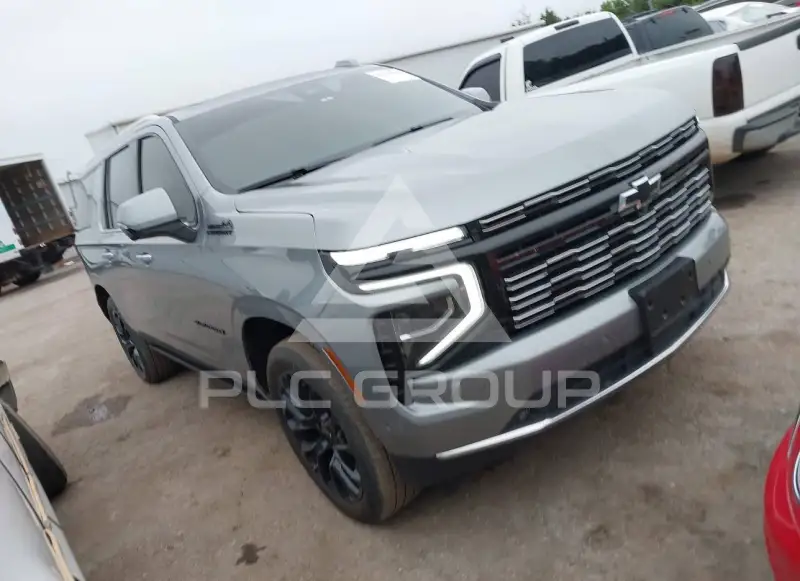 2025 Chevrolet Suburan photo