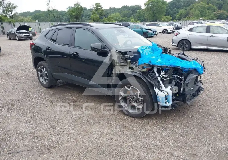 2025 Chevrolet TRAX photo