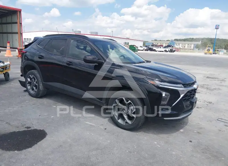 2025 Chevrolet TRAX photo