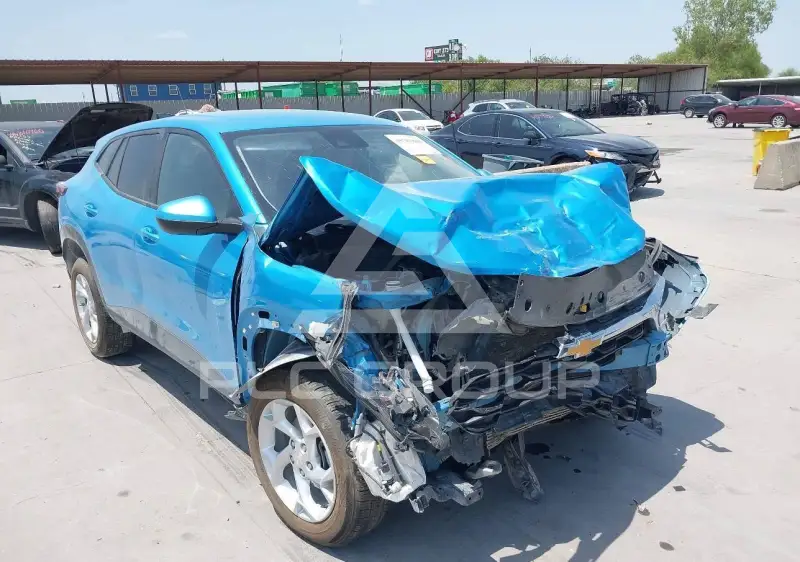 2025 Chevrolet TRAX photo