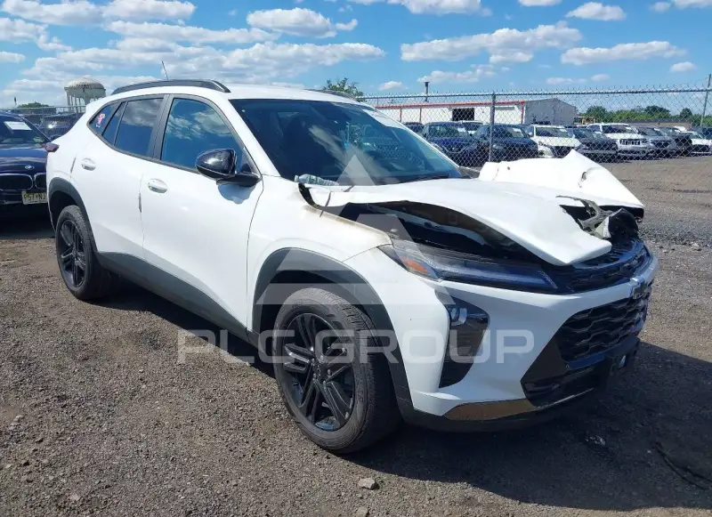 2025 Chevrolet TRAX фото