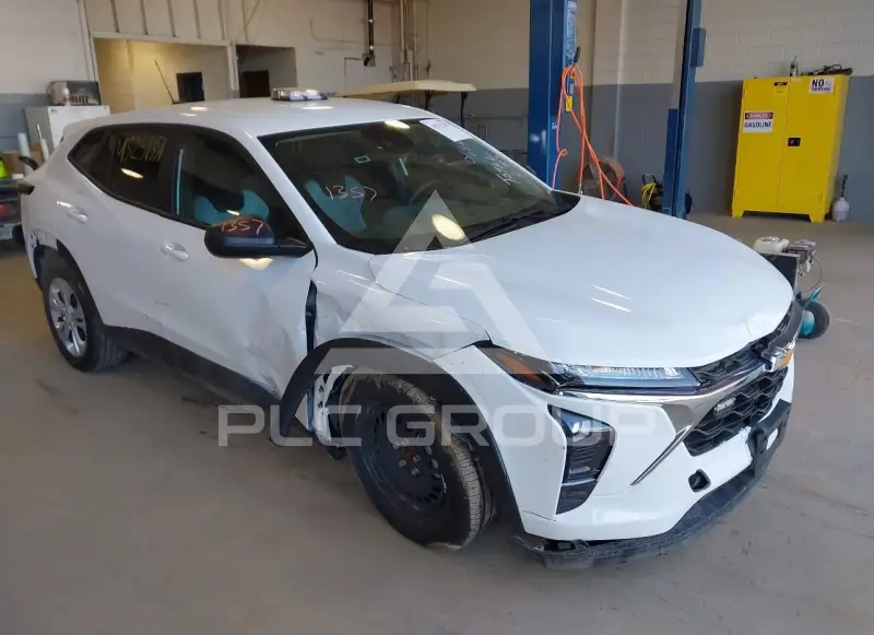 2025 Chevrolet TRAX photo