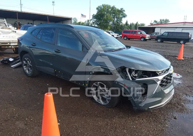 2025 Chevrolet TRAX фото