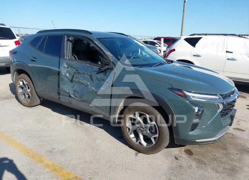 2025 Chevrolet TRAX photo