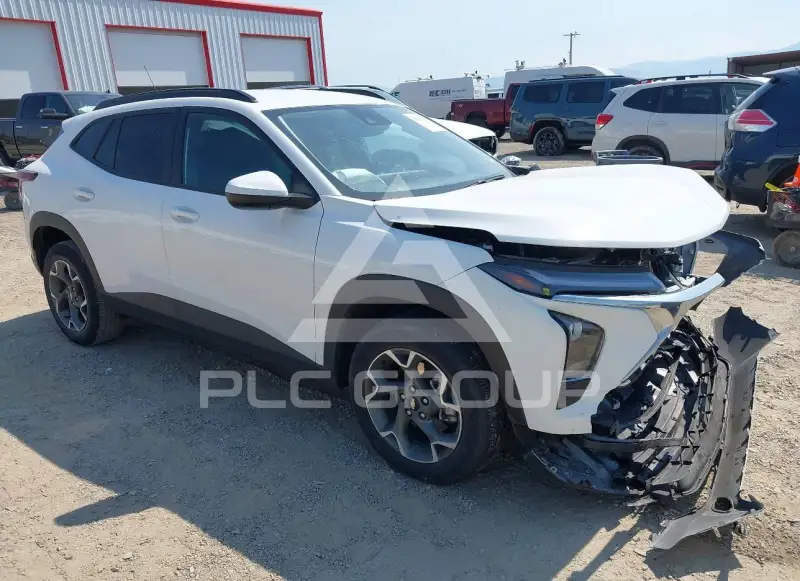 2025 Chevrolet TRAX photo