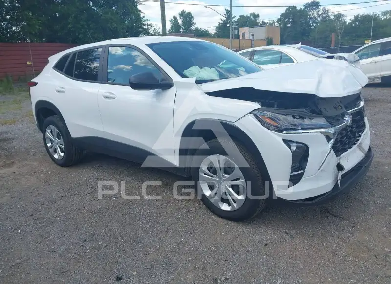 2025 Chevrolet TRAX photo