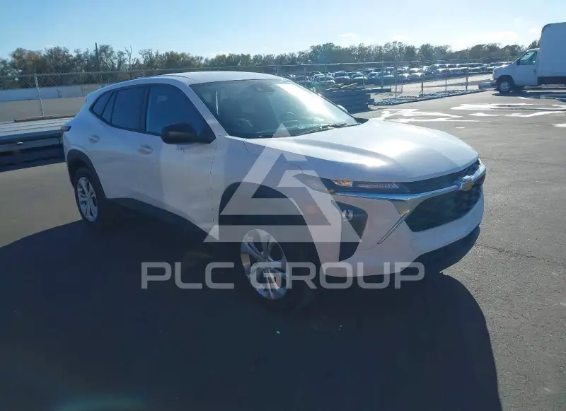2025 Chevrolet TRAX photo