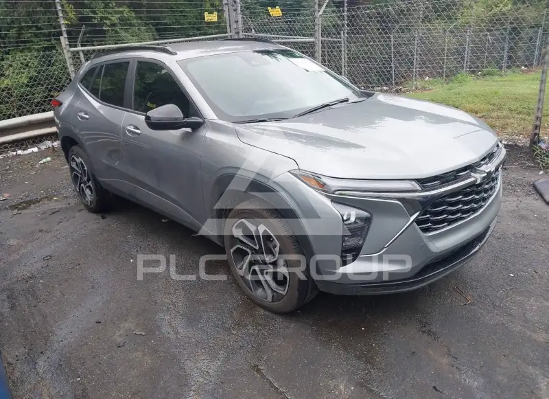 2025 Chevrolet TRAX photo