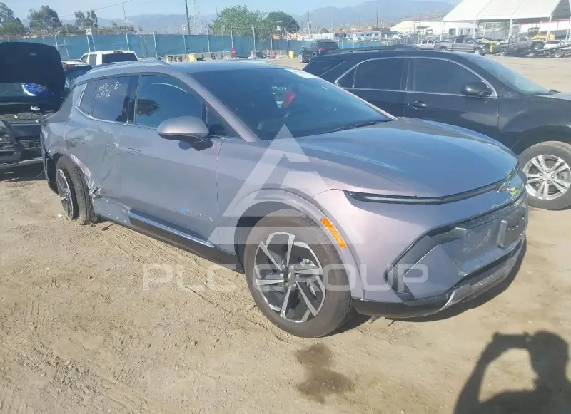 2025 Chevrolet EQUINOX photo