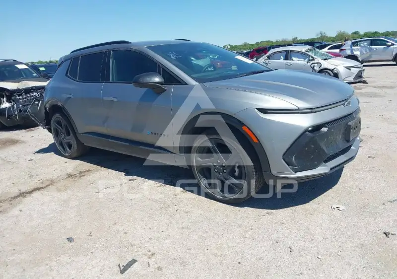 2025 Chevrolet EQUINOX фото