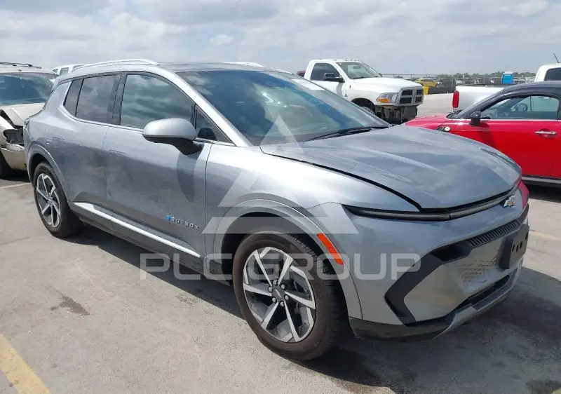 2025 Chevrolet EQUINOX фото