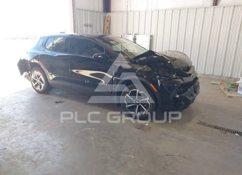 2025 Chevrolet EQUINOX фото