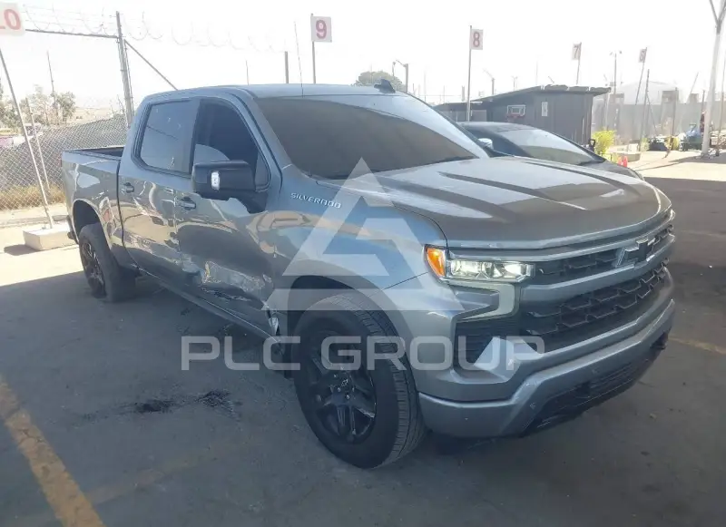 2025 Chevrolet Silverado photo