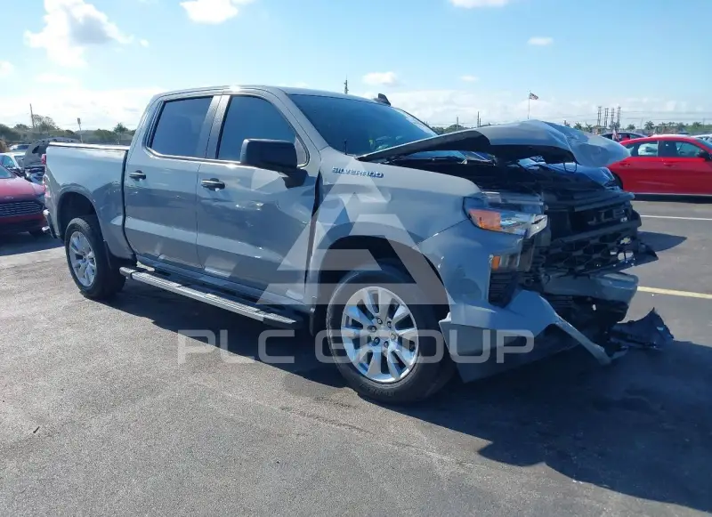 2025 Chevrolet Silverado photo