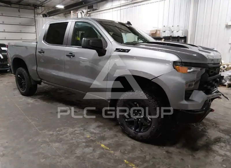 2025 Chevrolet Silverado фото
