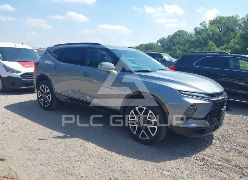2025 Chevrolet Blazer photo