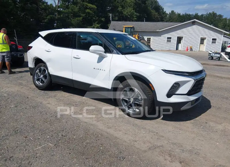 2025 Chevrolet Blazer photo