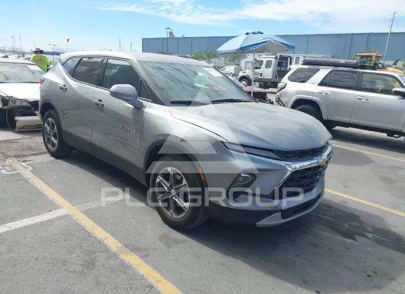 2025 Chevrolet Blazer photo