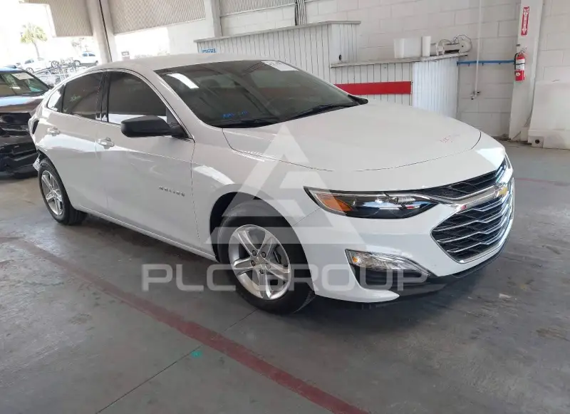 2025 Chevrolet Malibu photo