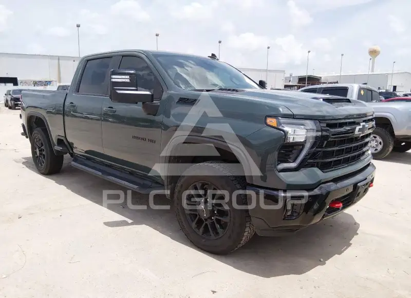 2025 Chevrolet Silverado фото
