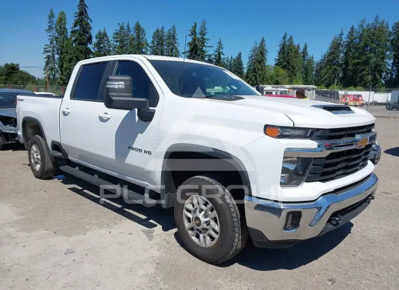 2025 Chevrolet Silverado фото