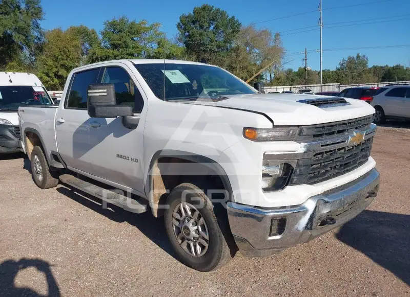 2025 Chevrolet Silverado фото