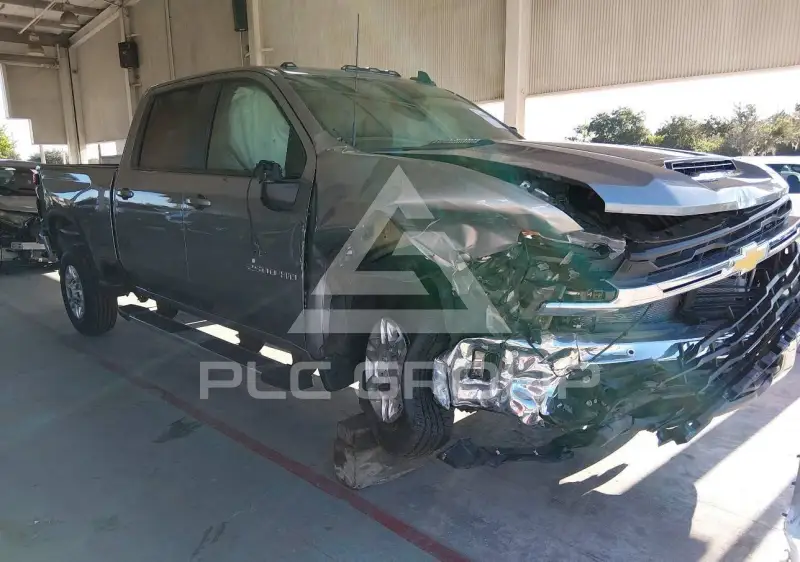 2025 Chevrolet Silverado фото