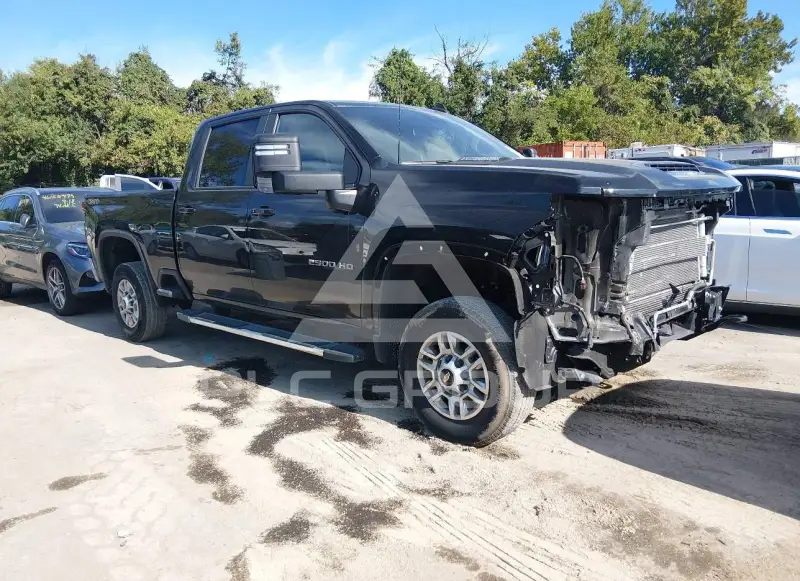 2025 Chevrolet Silverado фото
