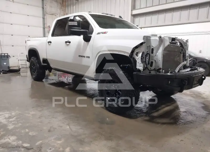 2025 Chevrolet Silverado фото