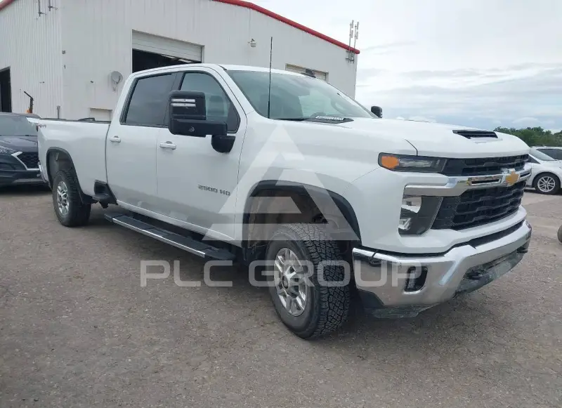 2025 Chevrolet Silverado фото