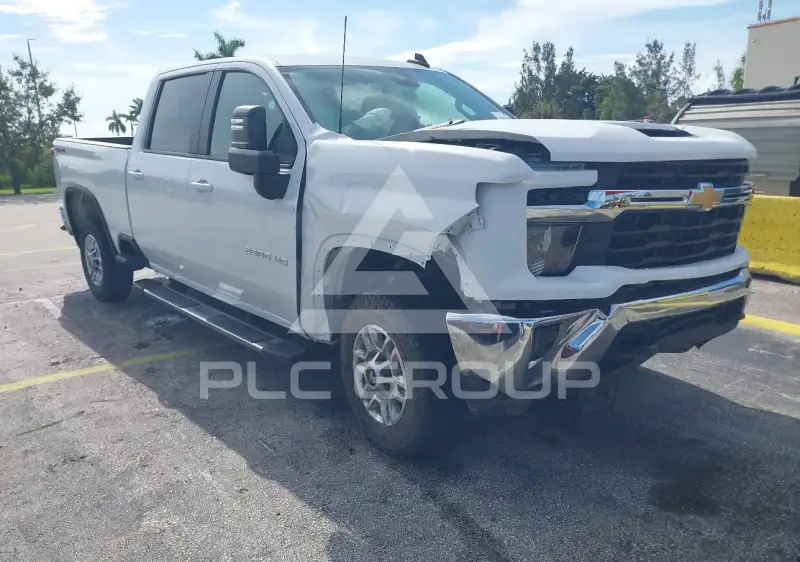 2025 Chevrolet Silverado фото