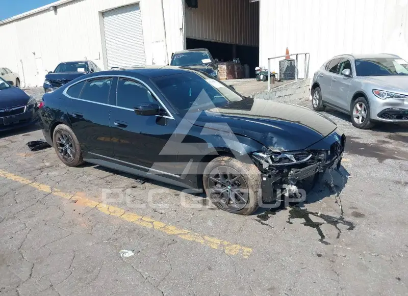 2025 BMW I4 фото